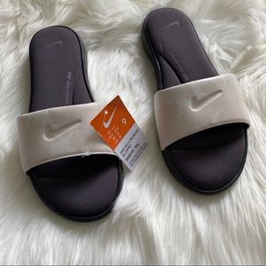 Nike ultra comfort thunder gray slides size 9